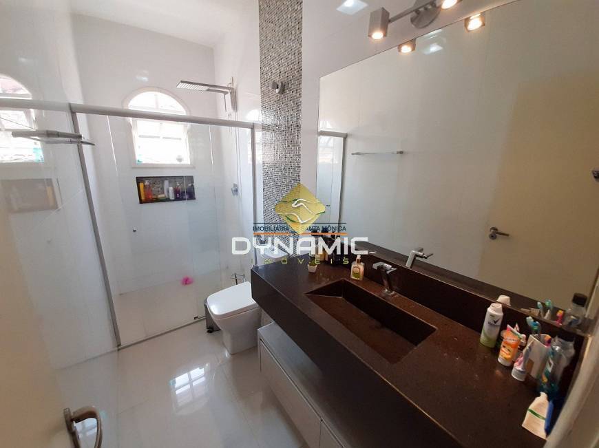 Casa à venda com 3 quartos, 180m² - Foto 17