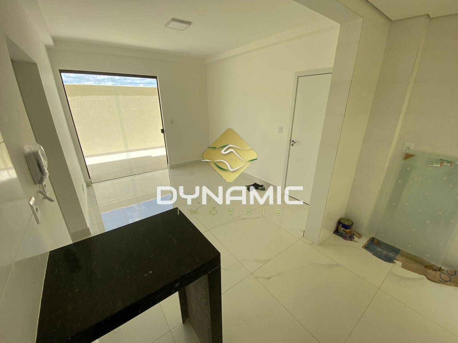 Apartamento à venda com 2 quartos, 45m² - Foto 12