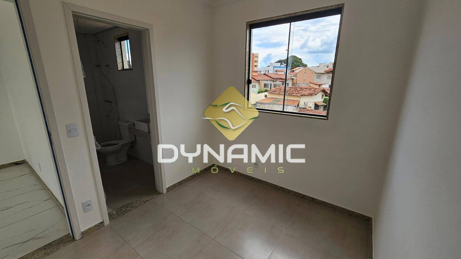 Apartamento à venda com 3 quartos, 40m² - Foto 13