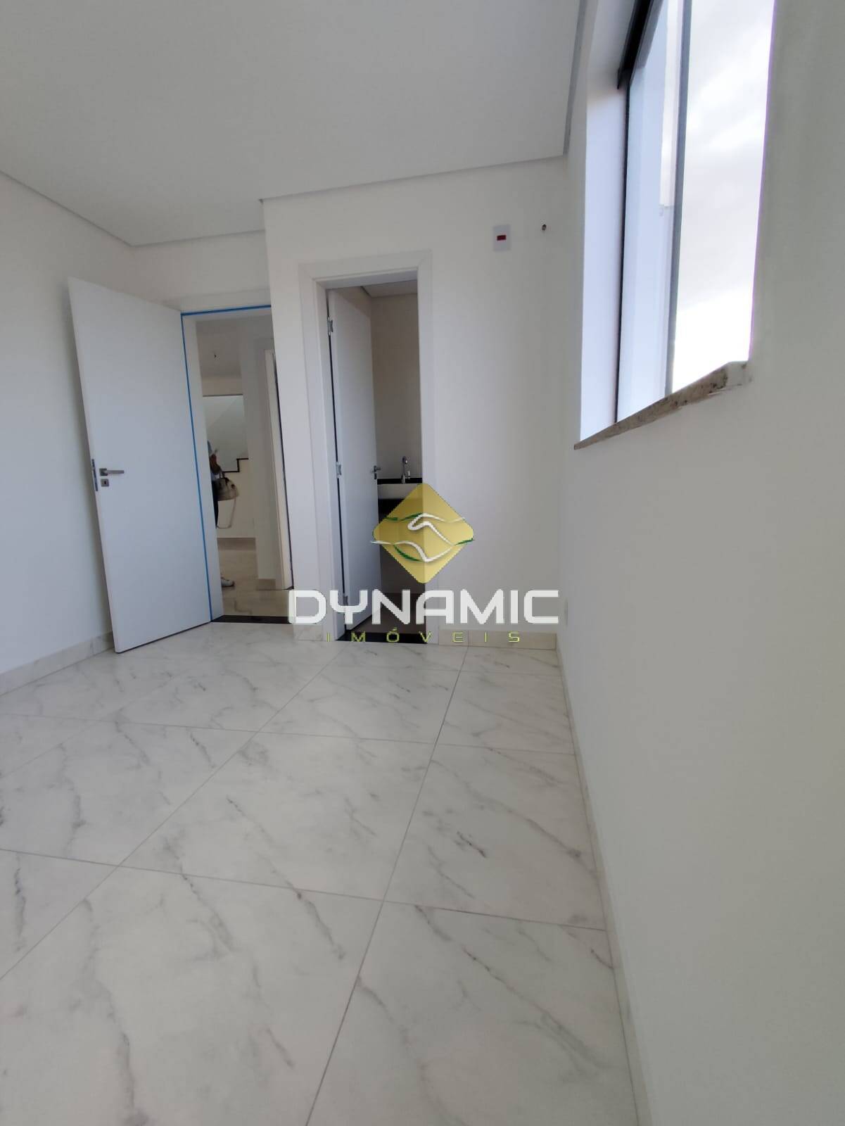 Apartamento à venda com 3 quartos, 15m² - Foto 6