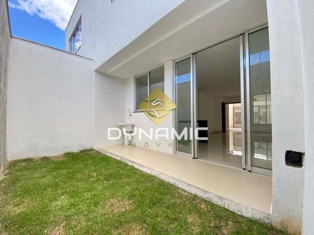 Casa à venda com 3 quartos, 113m² - Foto 7