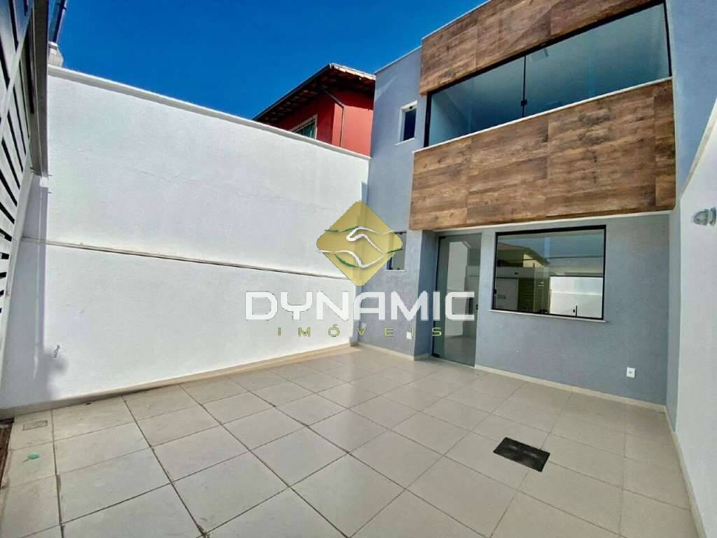 Casa à venda com 3 quartos, 46m² - Foto 1