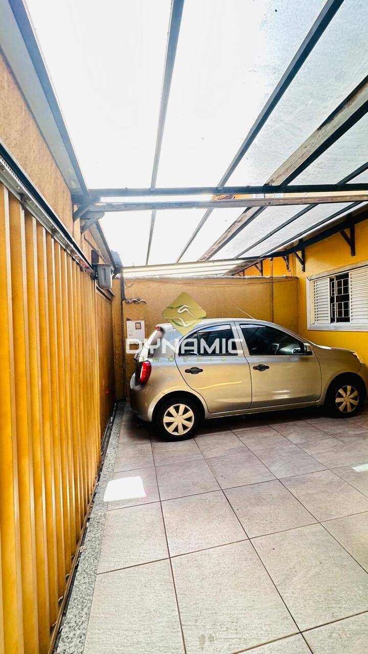 Casa à venda com 3 quartos, 100m² - Foto 3