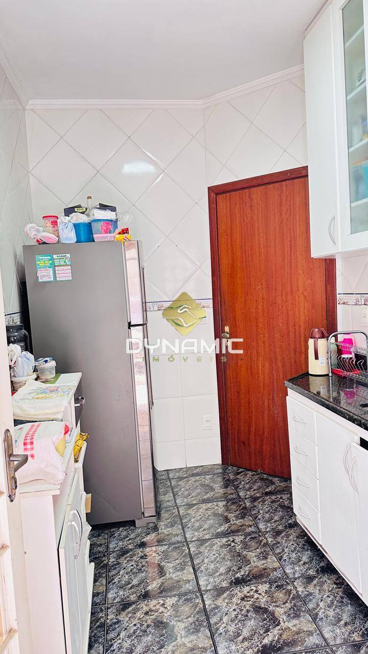 Casa à venda com 3 quartos, 100m² - Foto 22