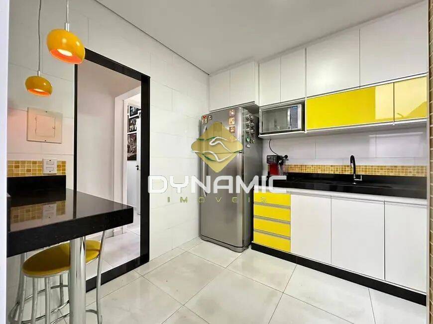 Apartamento à venda com 3 quartos - Foto 6