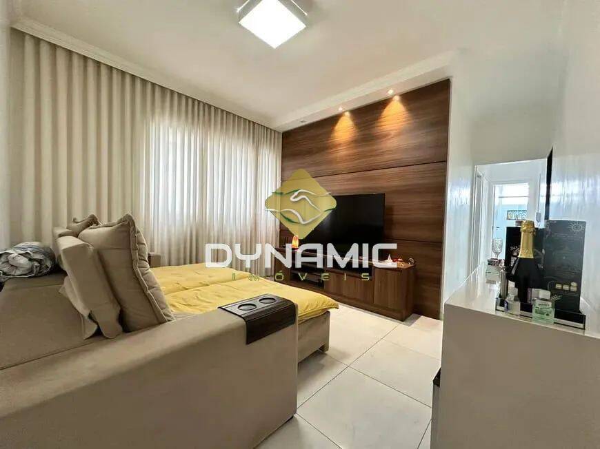 Apartamento à venda com 3 quartos - Foto 1