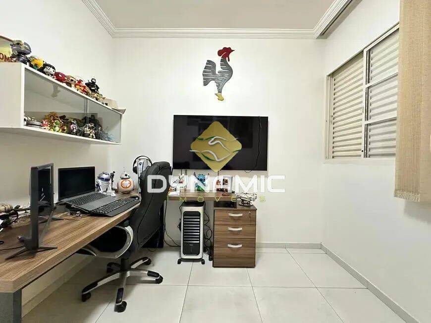 Apartamento à venda com 3 quartos - Foto 12